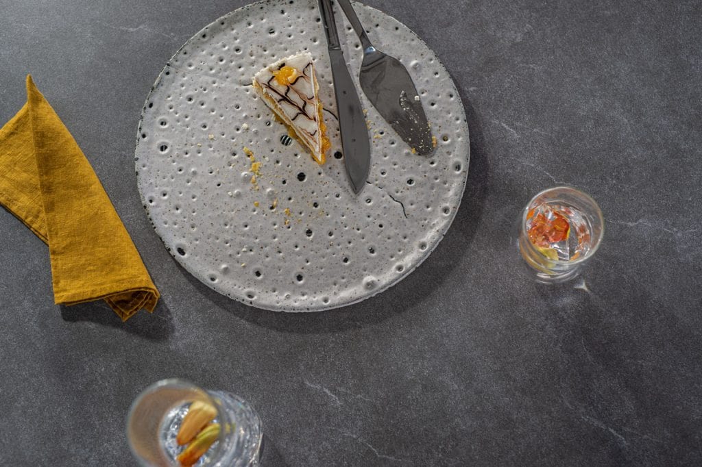 Miza Layton 220 | Stoli Glam