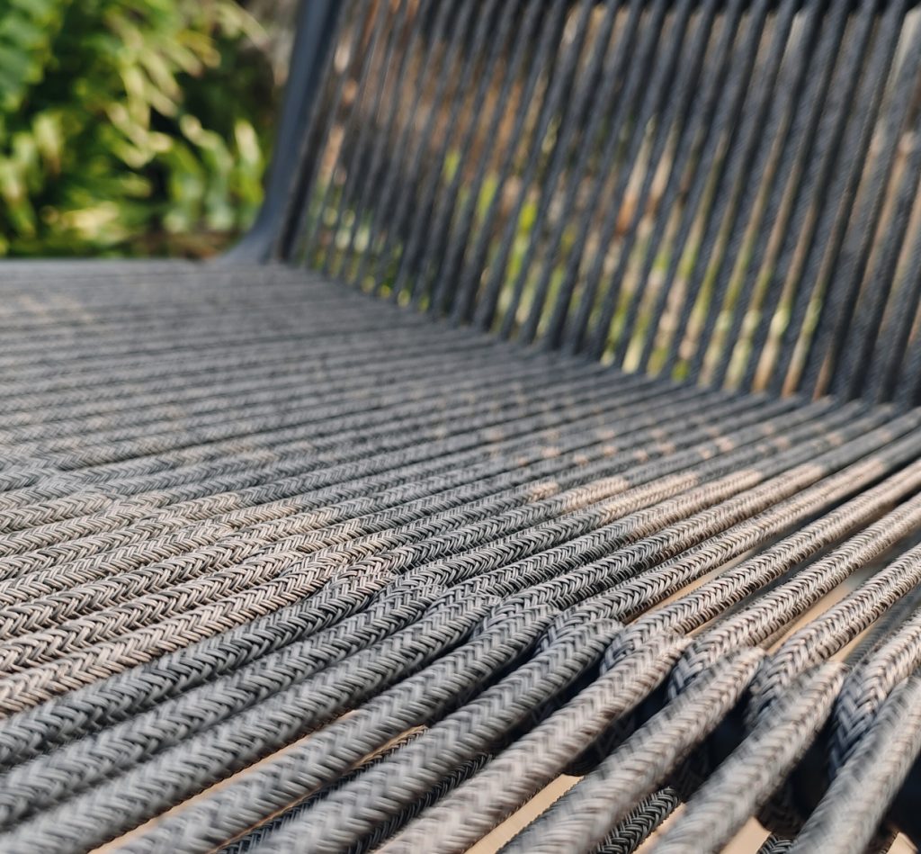 Miza Layton 240 | Stoli Maui