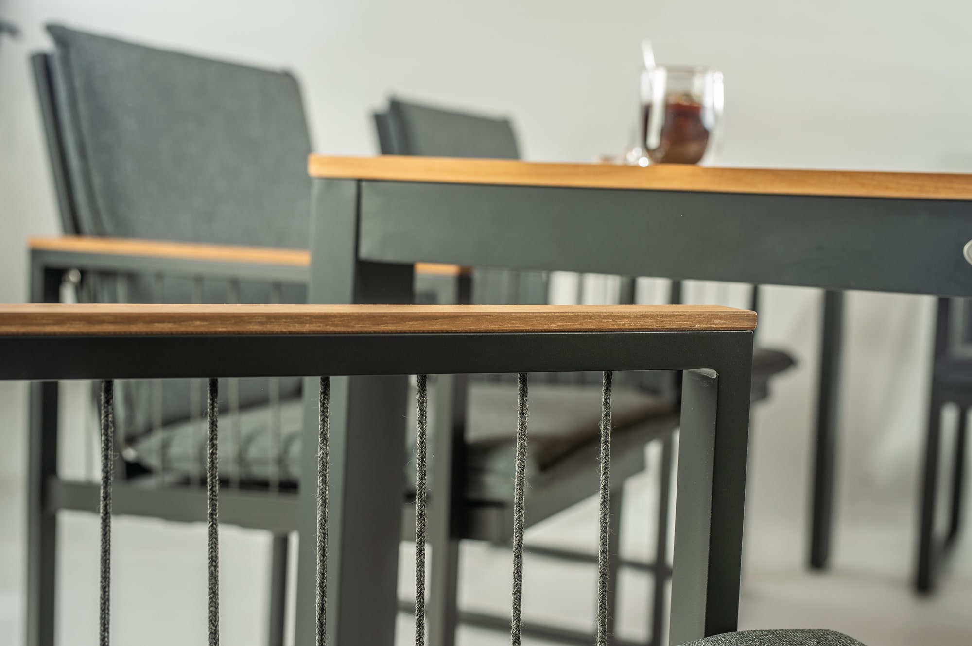 Miza Layton 220 TT | Stoli Layton