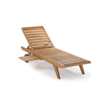 masivni leseni ležalnik