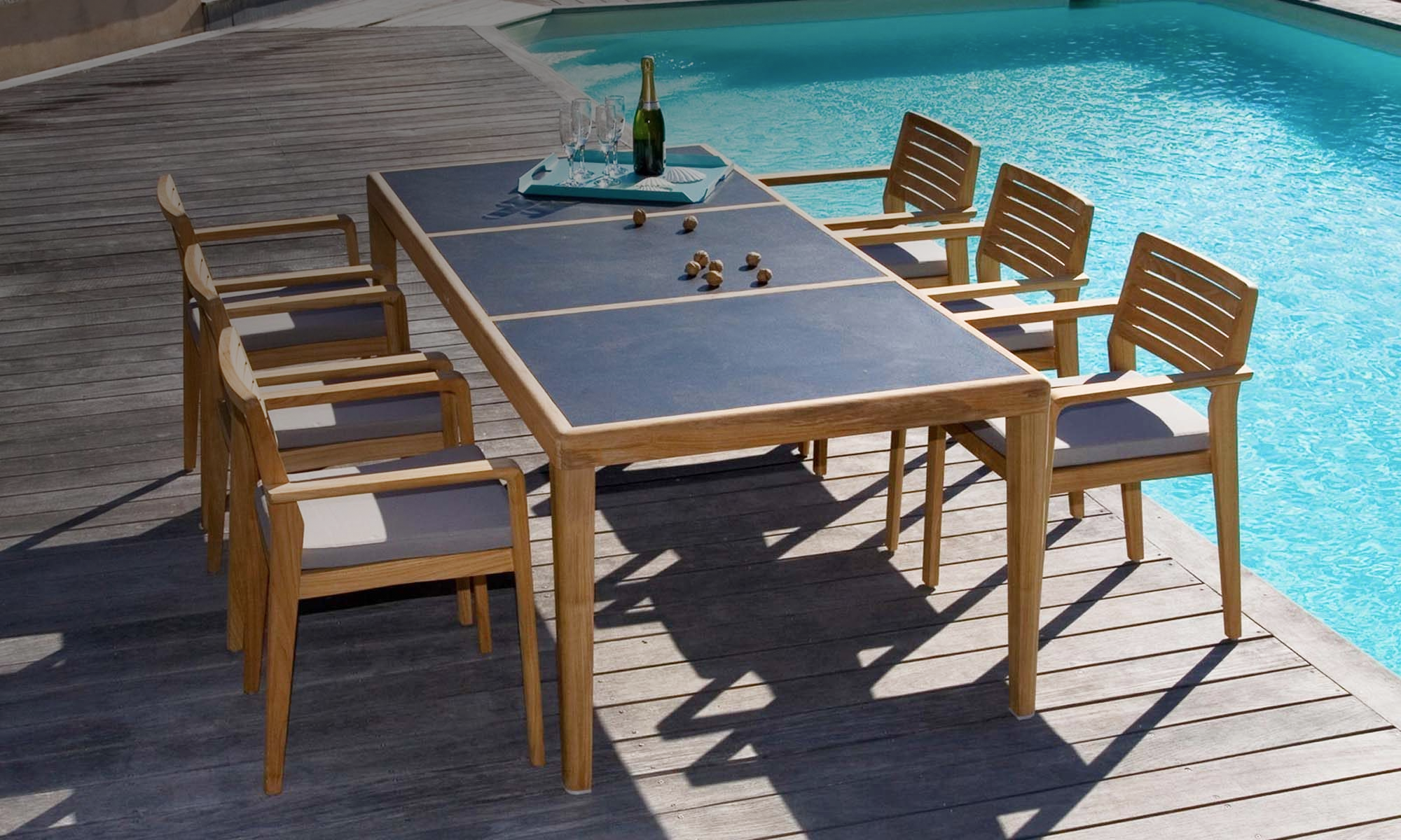 Leseno vrtno pohištvo