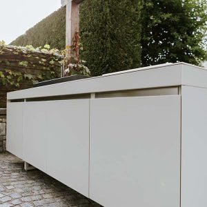 zunanja letna kuhinja