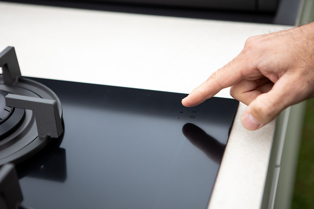 Plinska kuhalna plošča FEF 453 ST