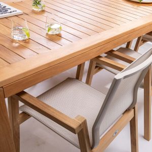 približan detail garniture